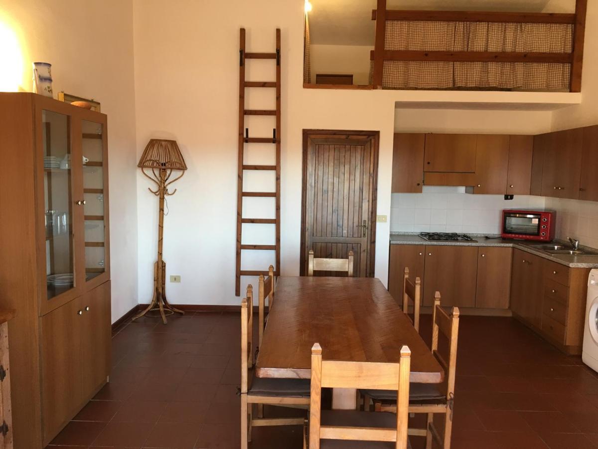 Borgo Spiaggia 罗萨岛 外观 照片