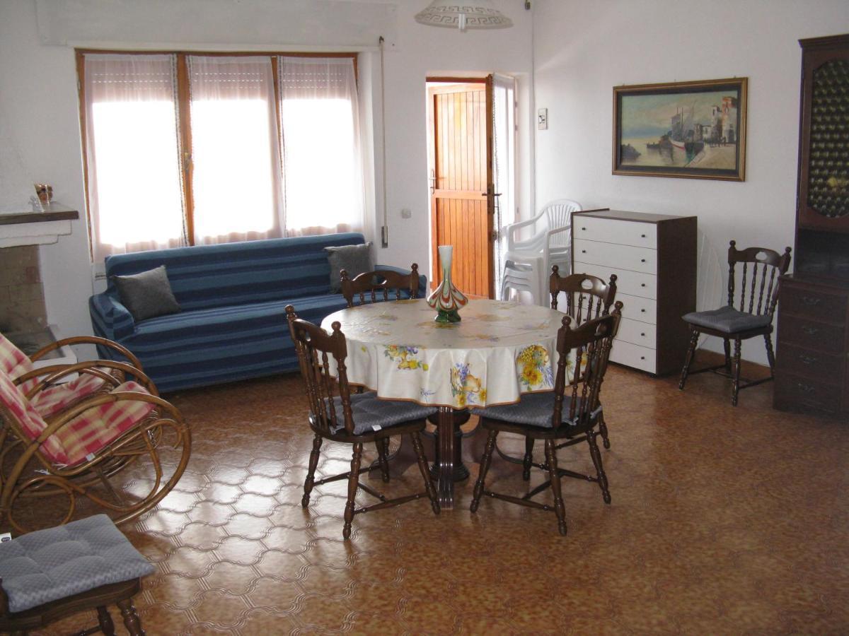 Borgo Spiaggia 罗萨岛 外观 照片