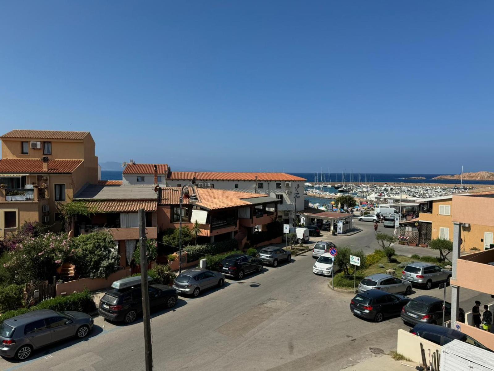 Borgo Spiaggia 罗萨岛 外观 照片